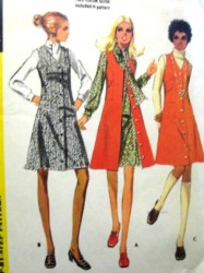 2514 1970 BUTTON JUMPER, DRESS, BLOUSE PATTERN 8 31.5''B